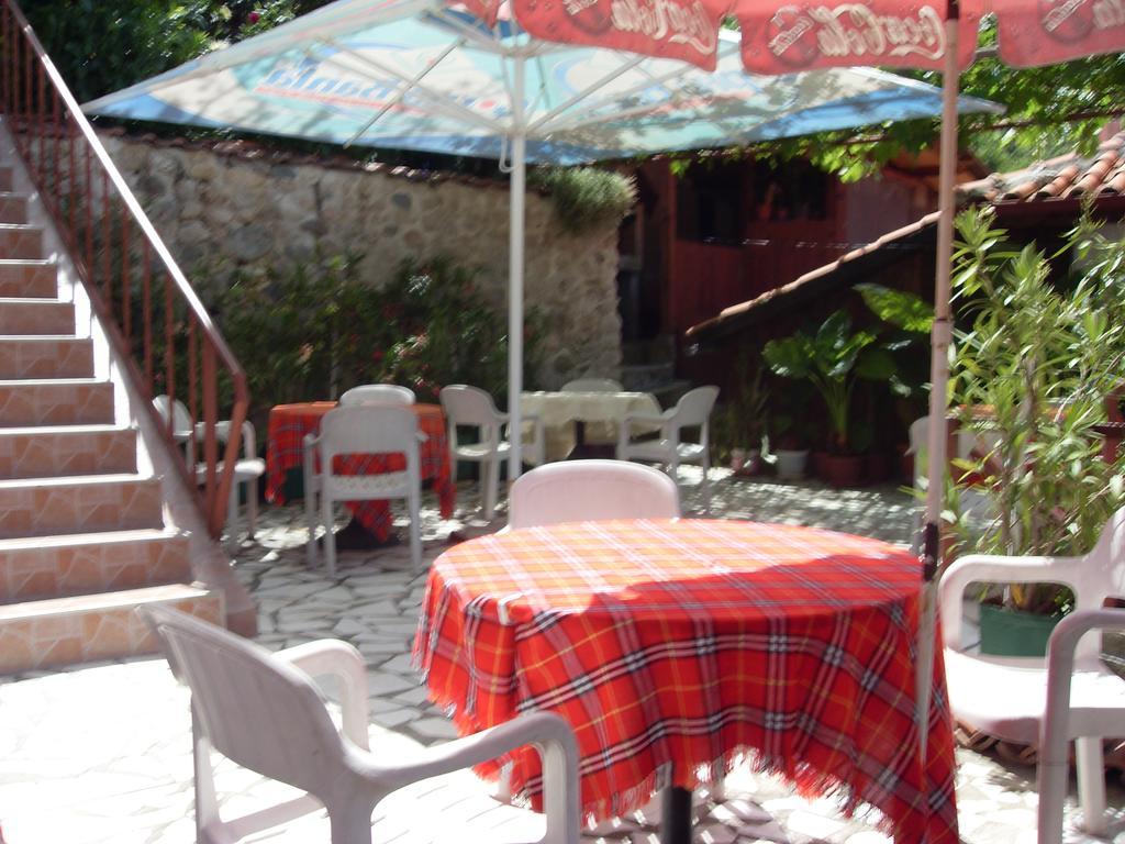 Guest House Rimski Most ميلنيك المظهر الخارجي الصورة