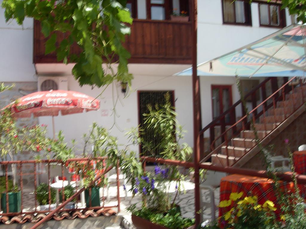 Guest House Rimski Most ميلنيك المظهر الخارجي الصورة