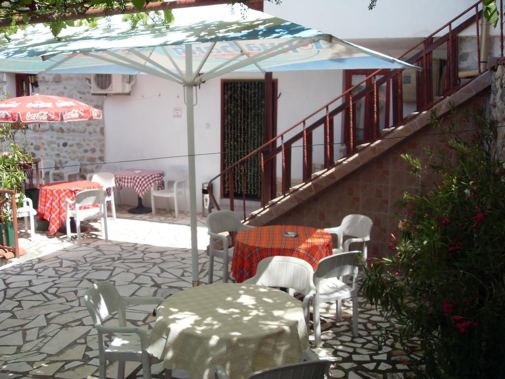 Guest House Rimski Most ميلنيك المظهر الخارجي الصورة