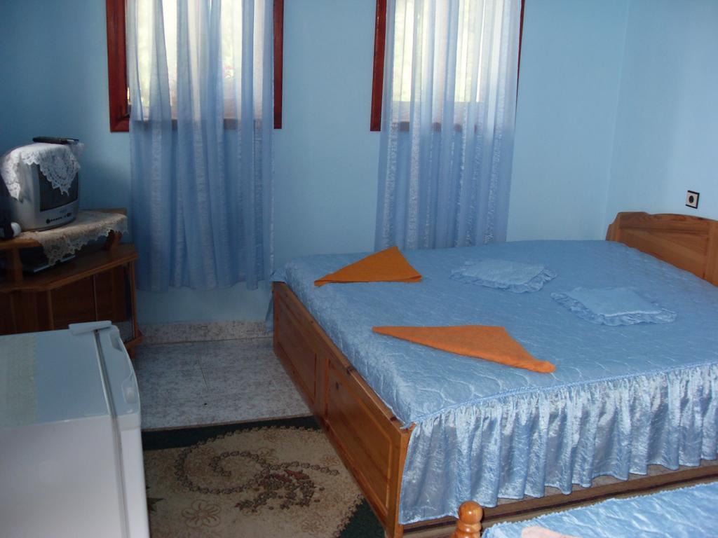Guest House Rimski Most ميلنيك المظهر الخارجي الصورة