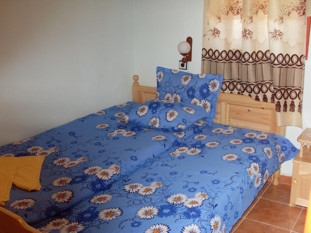 Guest House Rimski Most ميلنيك الغرفة الصورة